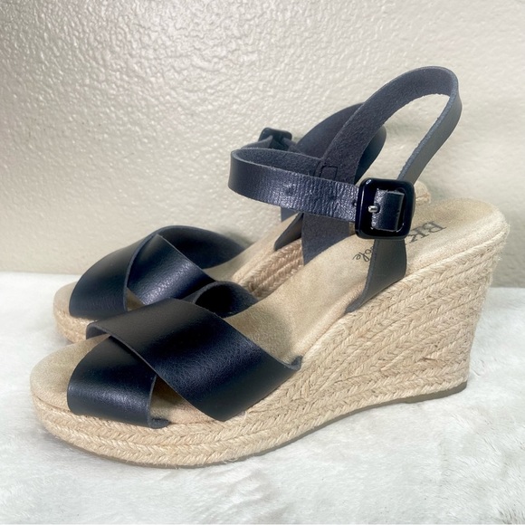 BKE Strappy Wedge Espadrilles - Picture 11 of 12
